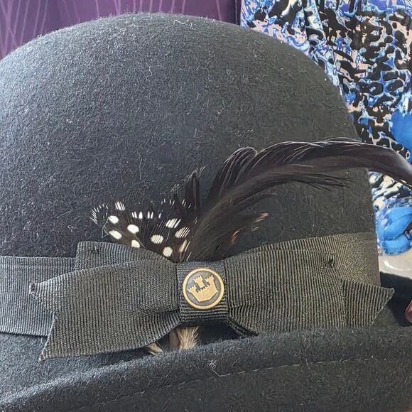 Goorin Bros Wool Feather Hat Black Medium Cloche Bowler Style main image 6
